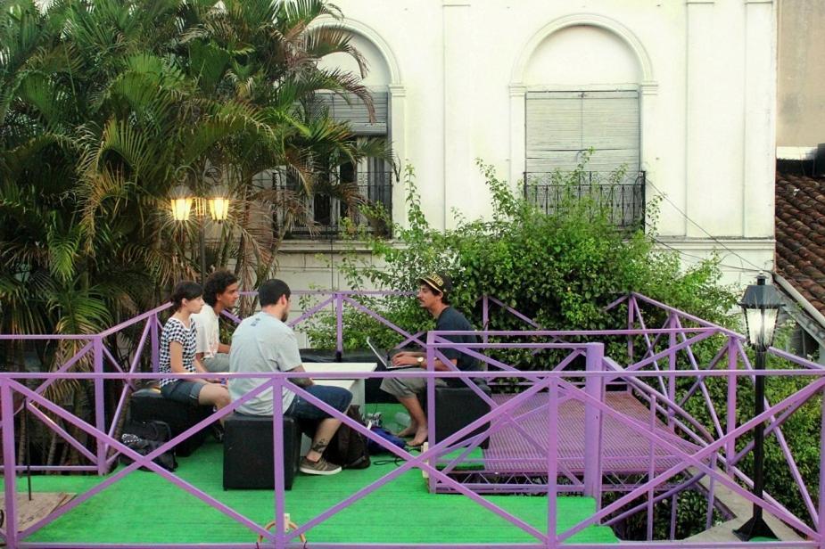 أسونسيون Black Cat Hostel المظهر الخارجي الصورة