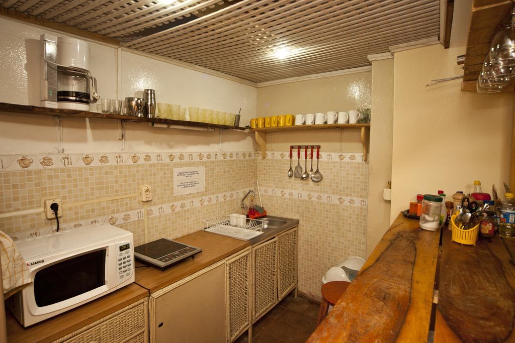 أسونسيون Black Cat Hostel المظهر الخارجي الصورة