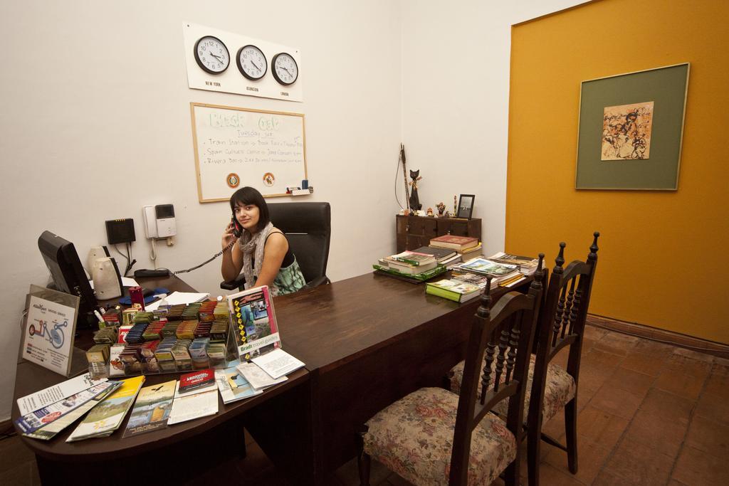 أسونسيون Black Cat Hostel المظهر الخارجي الصورة