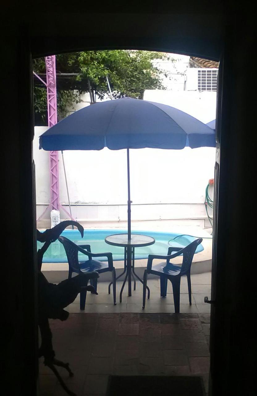 أسونسيون Black Cat Hostel المظهر الخارجي الصورة