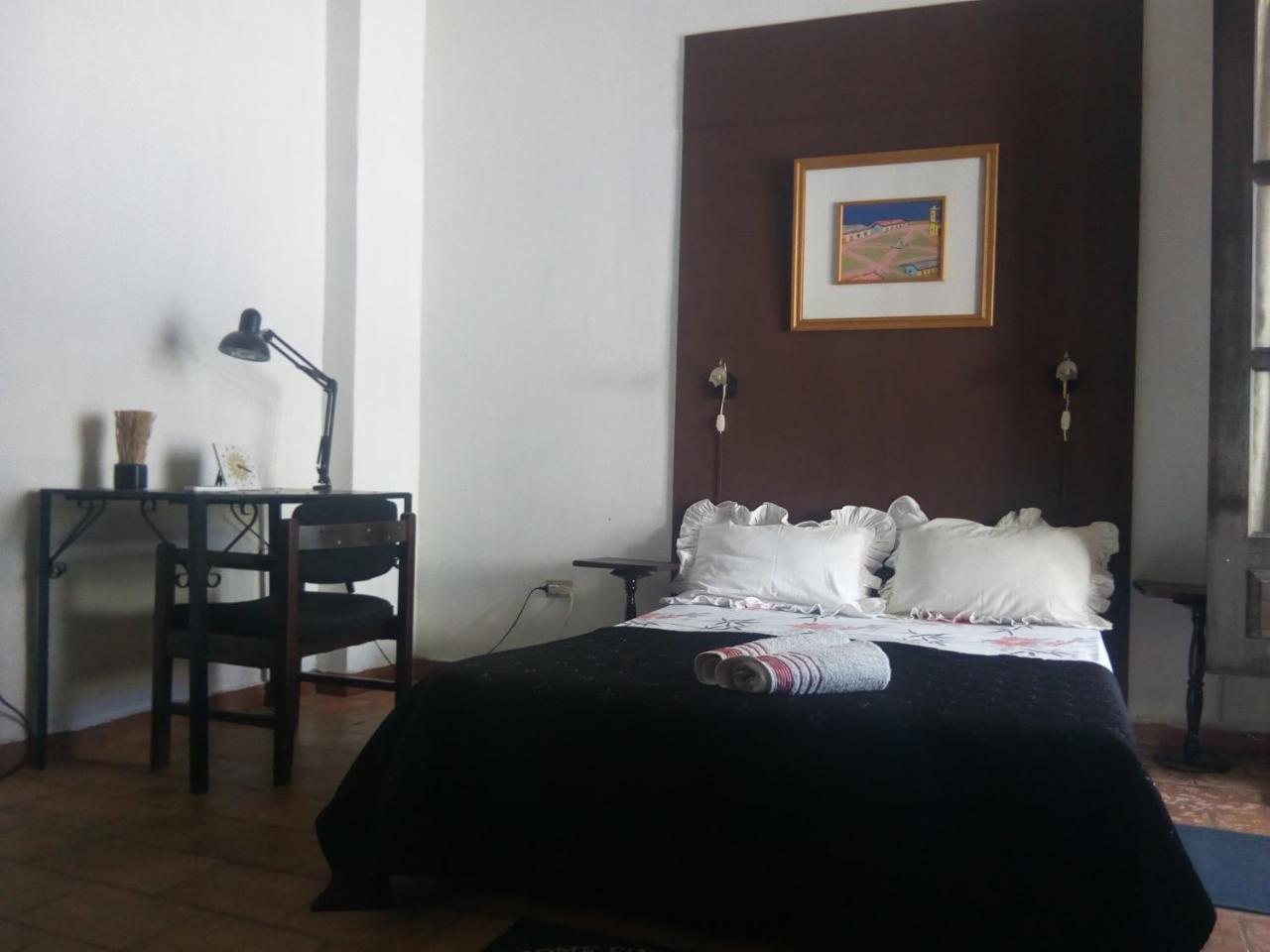 أسونسيون Black Cat Hostel المظهر الخارجي الصورة