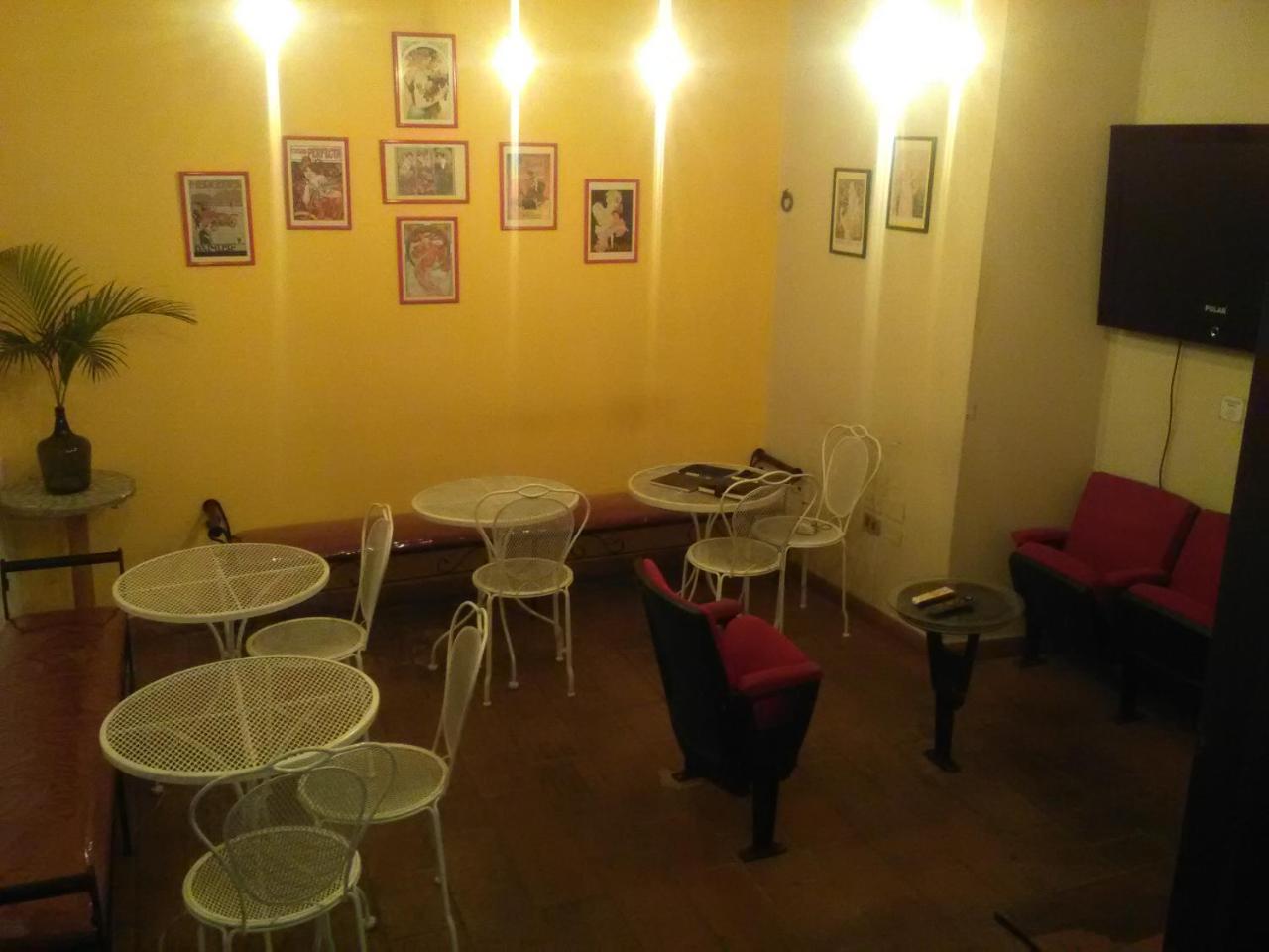أسونسيون Black Cat Hostel المظهر الخارجي الصورة